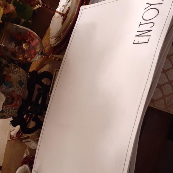 Rae Dunn 4 pcs Placements New - Picture 8 of 12